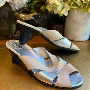 Arche Metallic Silver Leather and Bone Nubuck Heeled Sandals | Barely Wo…